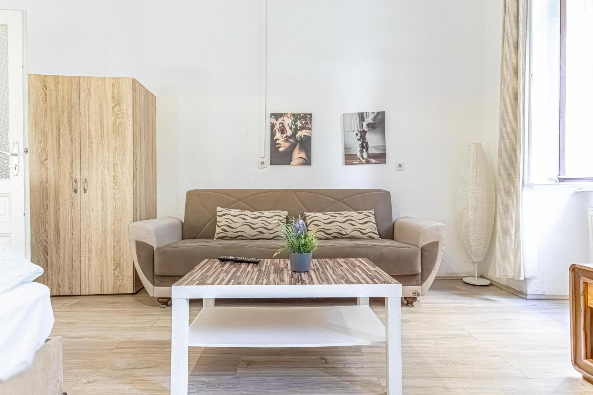 Chic Apartment- Suitable For Longstays Near Matzleinsforferplatz Viena Exterior foto