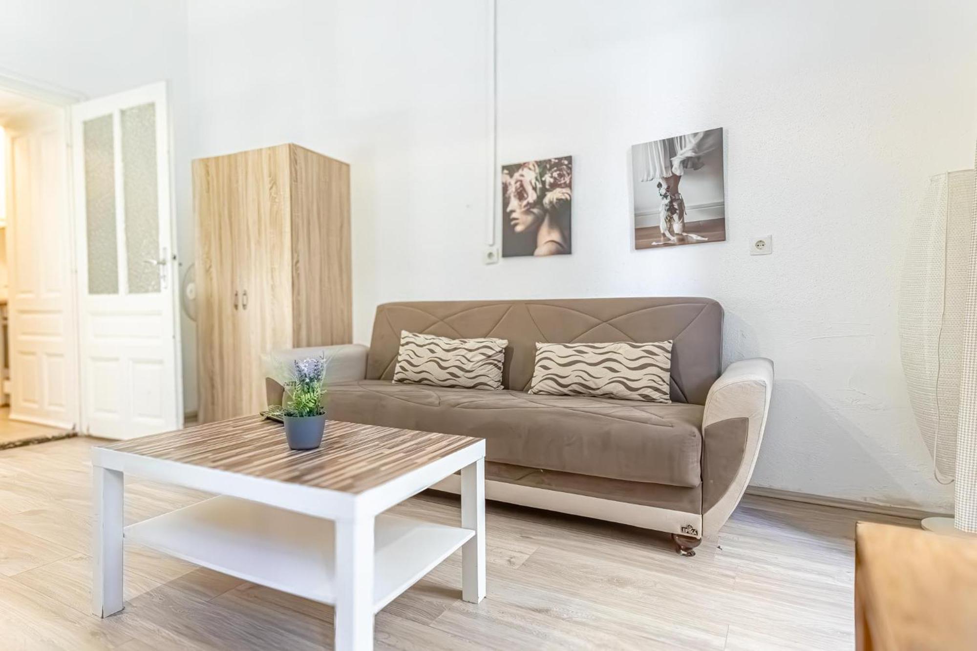 Chic Apartment- Suitable For Longstays Near Matzleinsforferplatz Viena Exterior foto